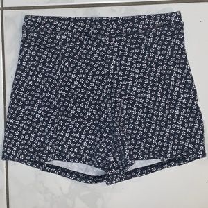 Abercrombie & Fitch white daisy high waist shorts